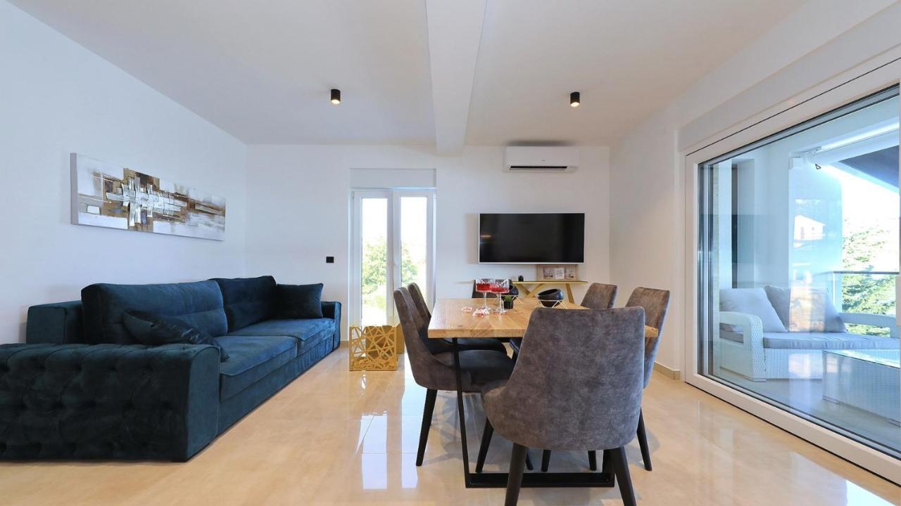 Adastra Apartments Maslenica Zewnętrze zdjęcie
