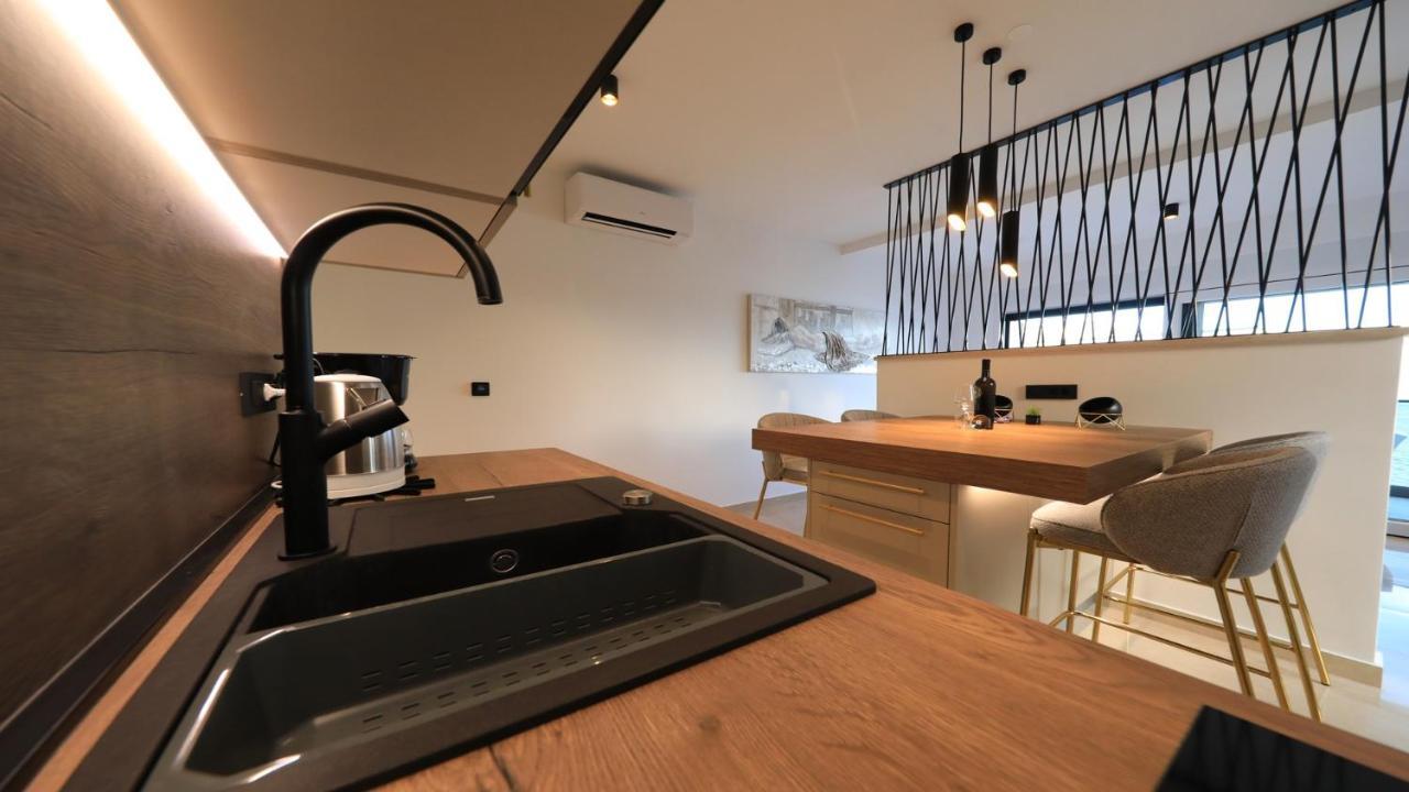 Adastra Apartments Maslenica Zewnętrze zdjęcie