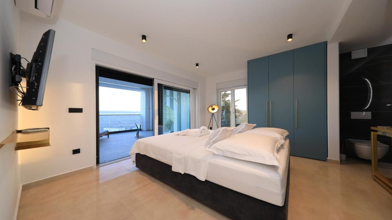 Adastra Apartments Maslenica Zewnętrze zdjęcie