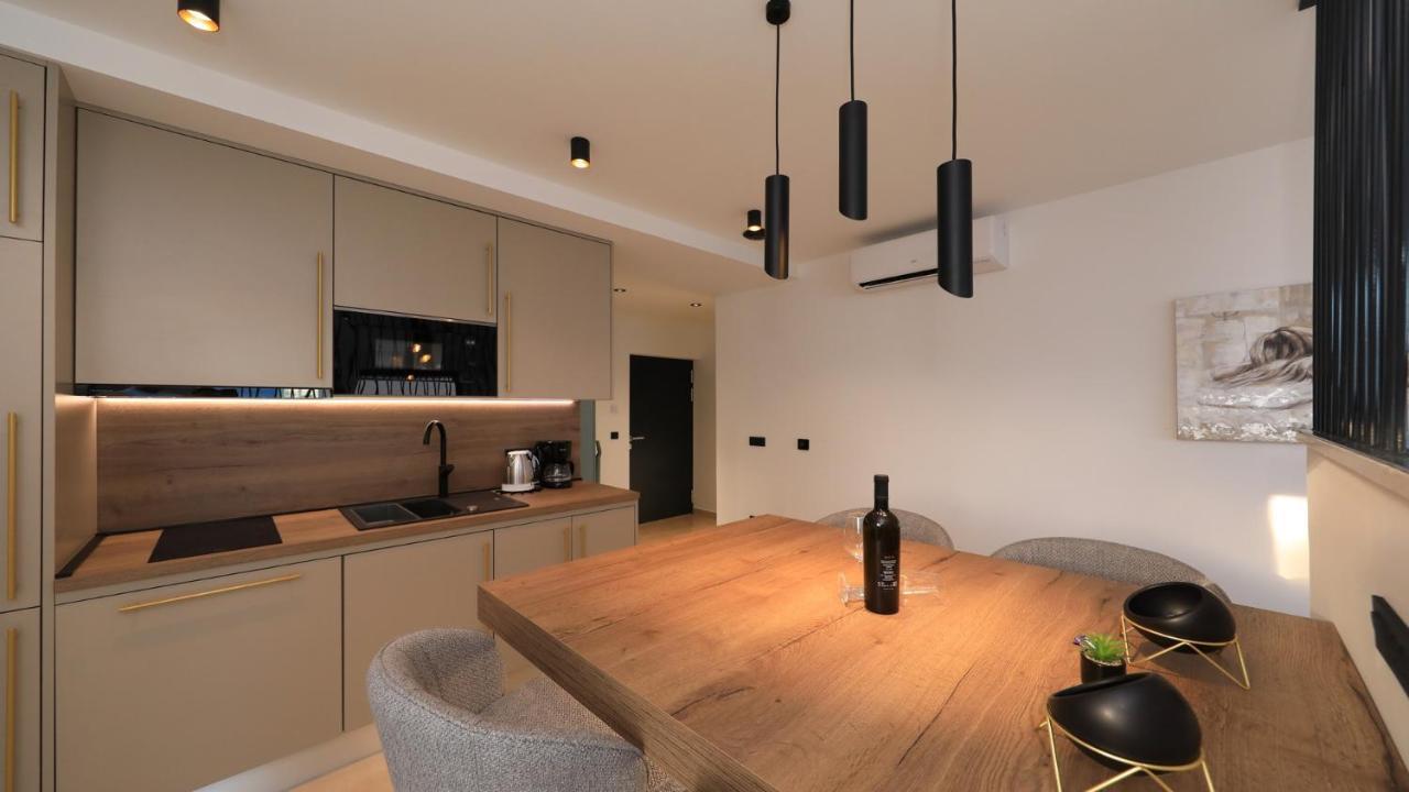 Adastra Apartments Maslenica Zewnętrze zdjęcie