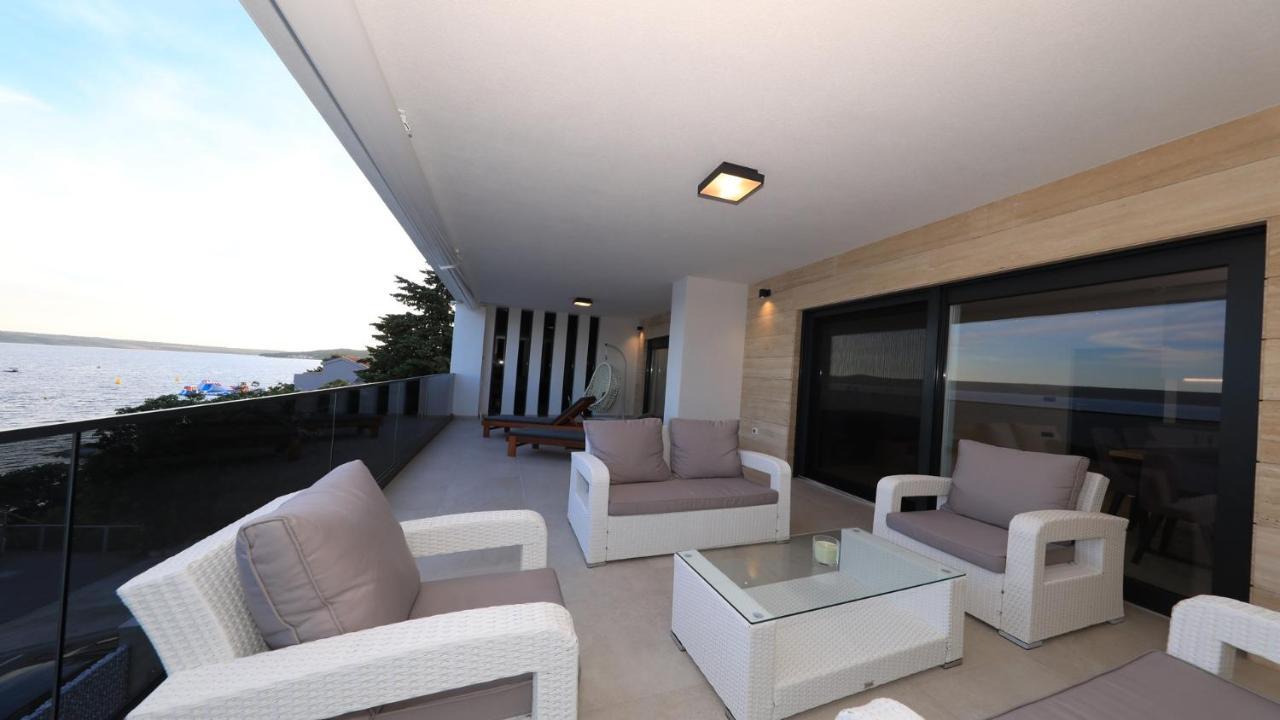 Adastra Apartments Maslenica Zewnętrze zdjęcie