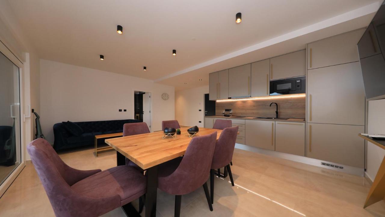 Adastra Apartments Maslenica Zewnętrze zdjęcie